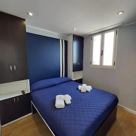 La Stanza Sul Porto Di Piccina Piccina Con Bagno Privato E Terrazzino Vista Mare Amalfi